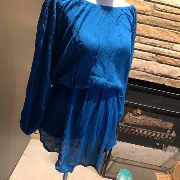 Oneil blue cover up - Picture 2 of 6